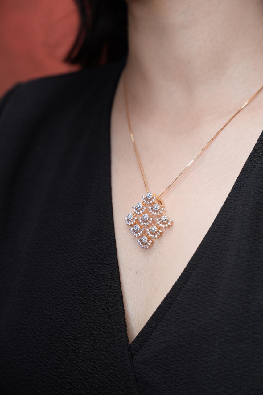IMG_2631.JPG Diamond replica pendant - Image 1